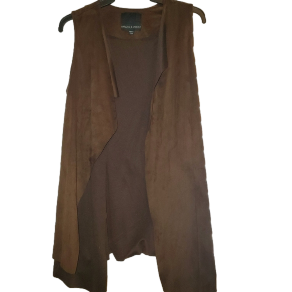 Harlowe & Graham Vest